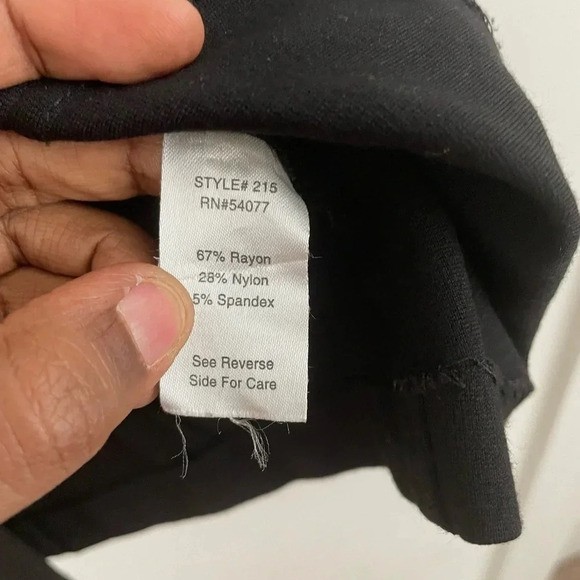 Cabi 215  Double Breasted Ponte Cropped Black Blazer
Size M - Picture 3 of 7